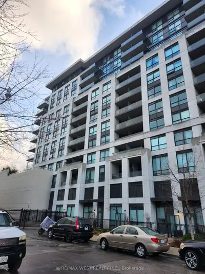 8 Trent Avenue 426, Toronto, On M4c 0a6