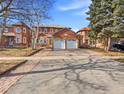 Detached in Pickering