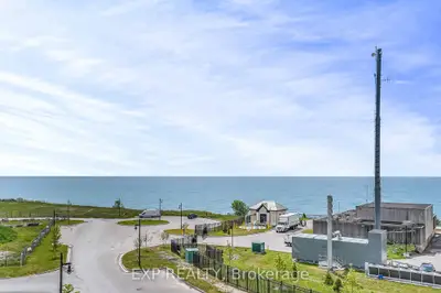 Condo Apartment in Clarington