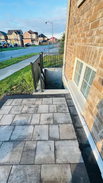 1808 Castlepoint Drive Basement, Oshawa, On L1k 0m9