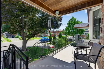 22 Atlee Avenue, Toronto, On M1n 3x1