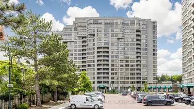 Condo Apartment in Toronto