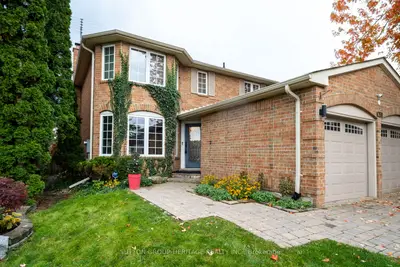 Detached in Pickering