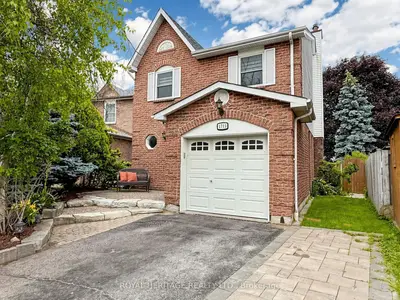 Detached in Pickering