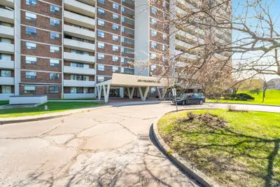 301 Prudential Drive 701, Toronto, On M1p 4v3