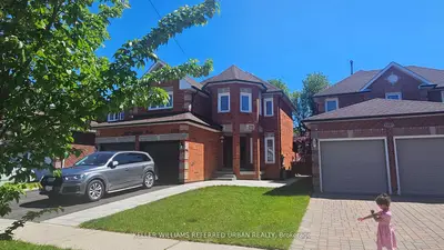 Detached in Pickering