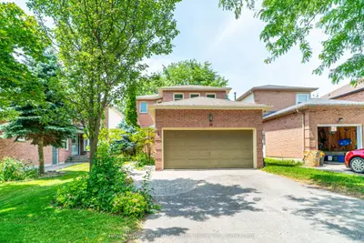 38 Lipton Crescent, Whitby, On L1r 1w7