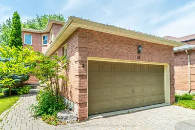 38 Lipton Crescent, Whitby, On L1r 1w7