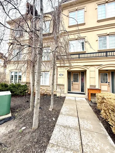 Att/Row/Townhouse in Pickering