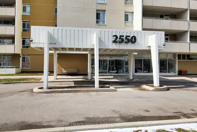 2550 Pharmacy Avenue 703, Toronto, On M1w 1h9