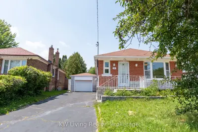 26 Garthwood Drive, Toronto, On M1k 2j7