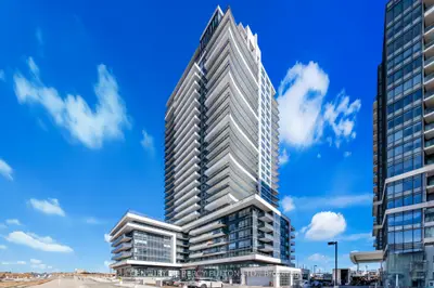 Condo Apartment in Pickering