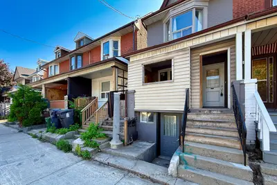 792 Pape Avenue Main, Toronto, On M4k 3s7