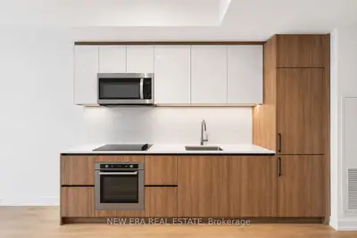 150 Logan Avenue 301, Toronto, On M4m 0e4