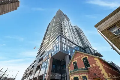 Condo Apartment in Toronto