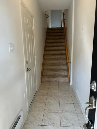 2370 Chevron Prince Path W 347, Oshawa, On L0l 0k8