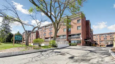 4060 Lawrence Avenue E 204, Toronto, On M1e 4v4