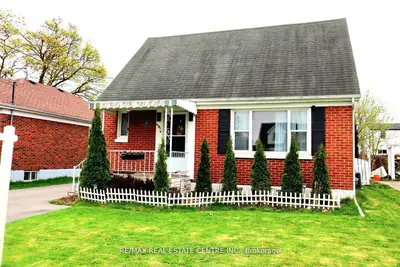 Detached in Oshawa