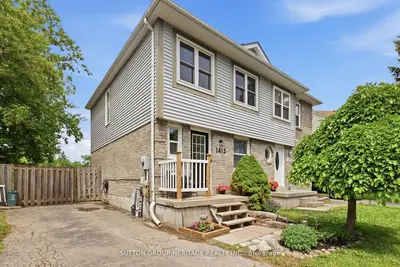 Semi-Detached in Oshawa