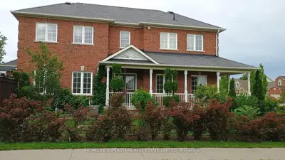 Detached in Oshawa