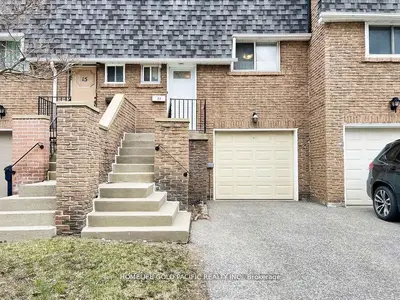 Condo Townhouse in Toronto