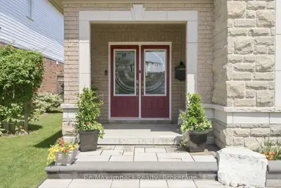 17 Bradshaw Street, Clarington, On L1c 2h4