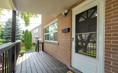 126 Celeste Drive Main, Toronto, On M1e 2v1