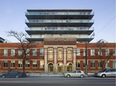 Condo Apartment in Toronto