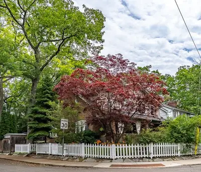 69 Keystone Avenue, Toronto, On M4c 1h5