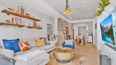Condo Apartment in Toronto