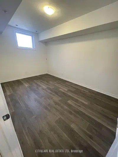 2635 William Jackson Drive 1304, Pickering, On L1x 0l5