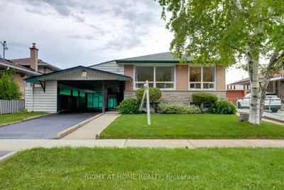 Detached in Toronto