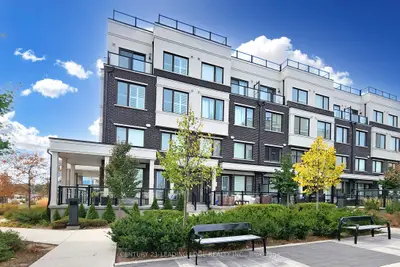 Condo Townhouse in Pickering