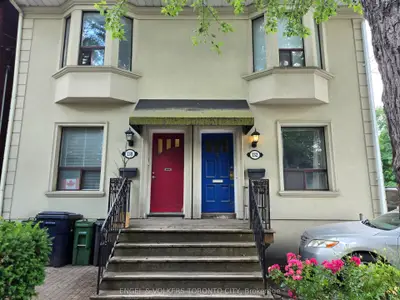Duplex in Toronto
