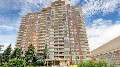 Condo Apartment in Toronto