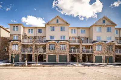 Condo Townhouse in Toronto