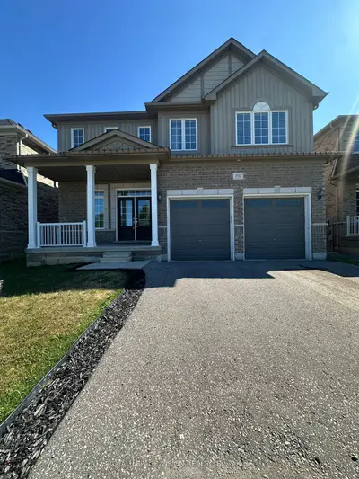 Detached in Oshawa