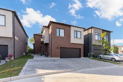 3b Norbury Crescent, Toronto, On M1p 3j7