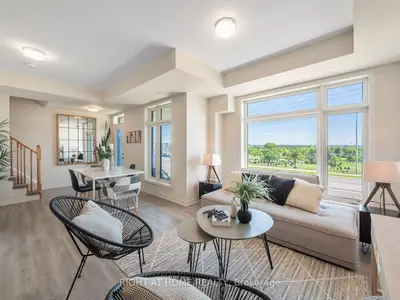 Condo Townhouse in Pickering