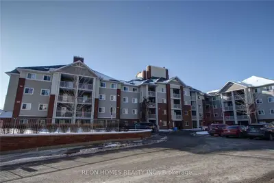 Condo Apartment in Toronto