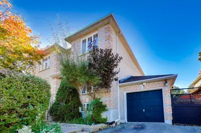 2 Chelway Road, Toronto, On M1j 2t7
