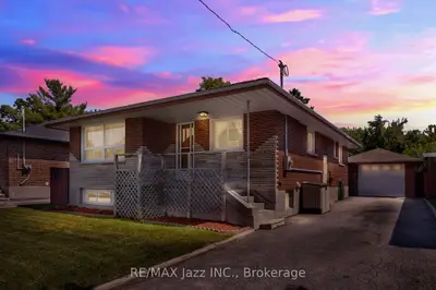 Detached in Oshawa