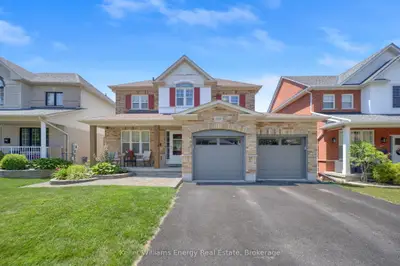 Detached in Oshawa
