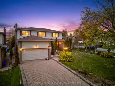 2 Dunbar Drive, Whitby, On L1n 6r7