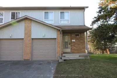 Condo Townhouse in Toronto