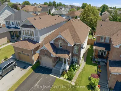 Detached in Oshawa
