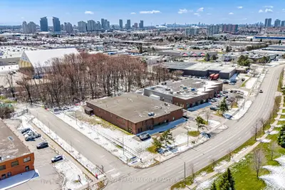 411 Nugget Avenue, Toronto, On M1s 4g3