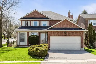 Detached in Pickering