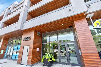 1285 Queen Street E Th58, Toronto, On M4l 1c2