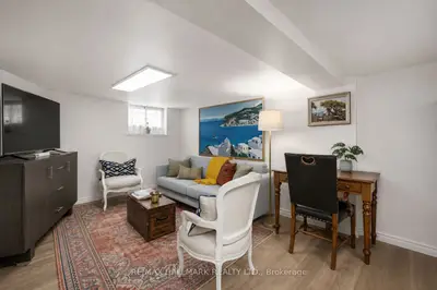 43 Stanhope Avenue Lower, Toronto, On M4k 3n4